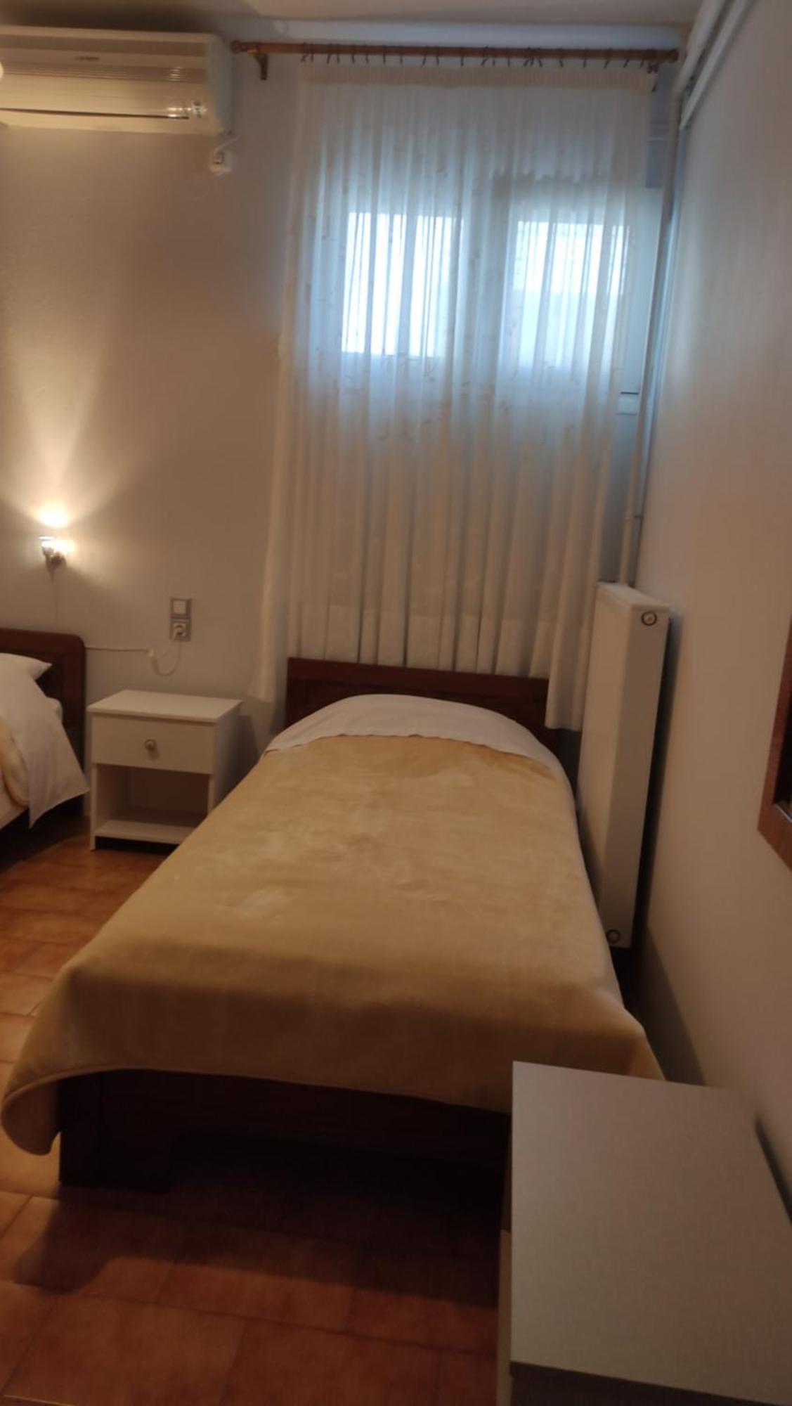 Eleni'S Rooms Ioannina Buitenkant foto